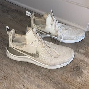 Nike tennis shoes
